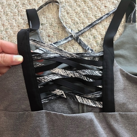 LULULEMON tank top. Size 6. Neat details on front and back! Lulu logo. Dot - Picture 4 of 8